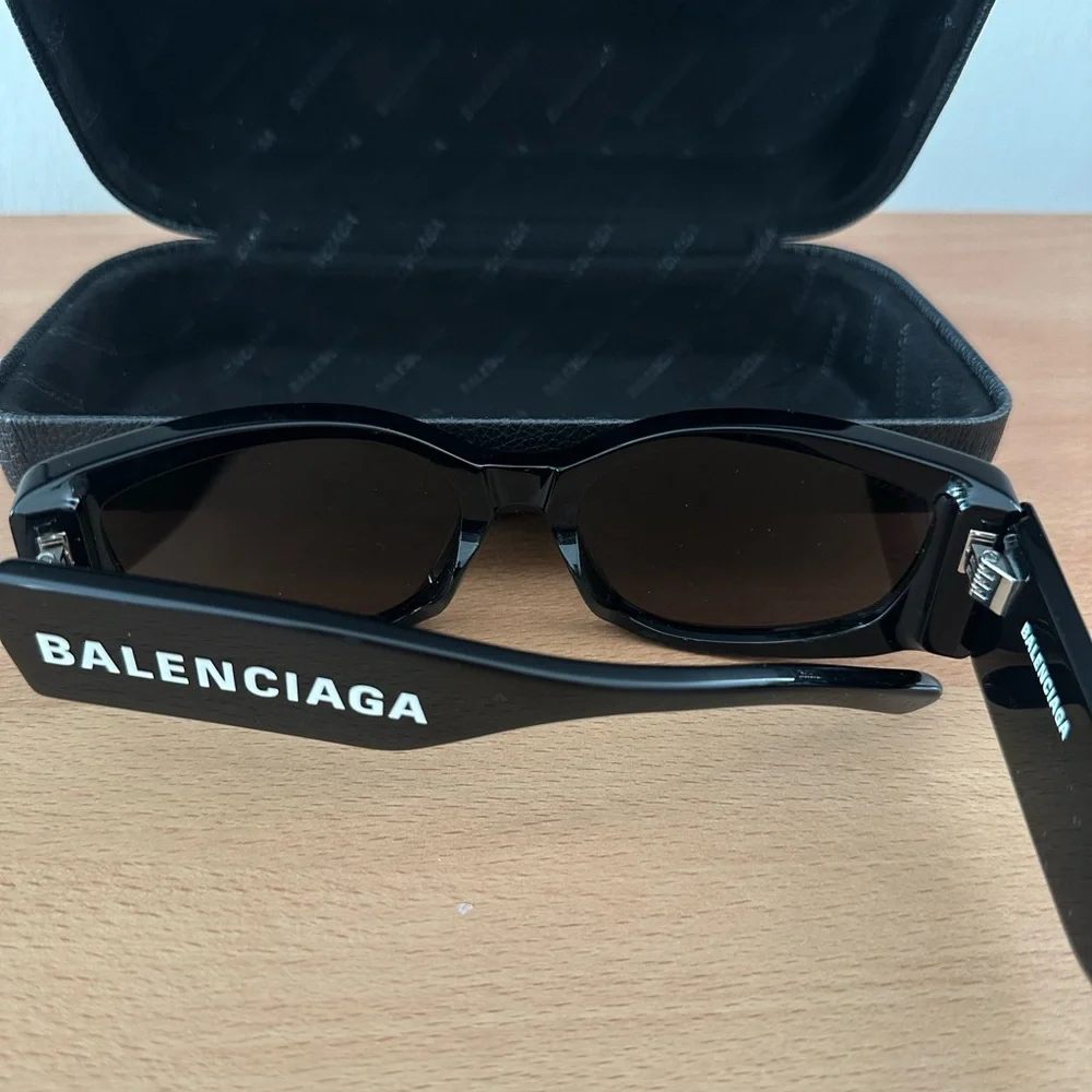 Balenciaga Black Sunglasses - Picture 2 of 6